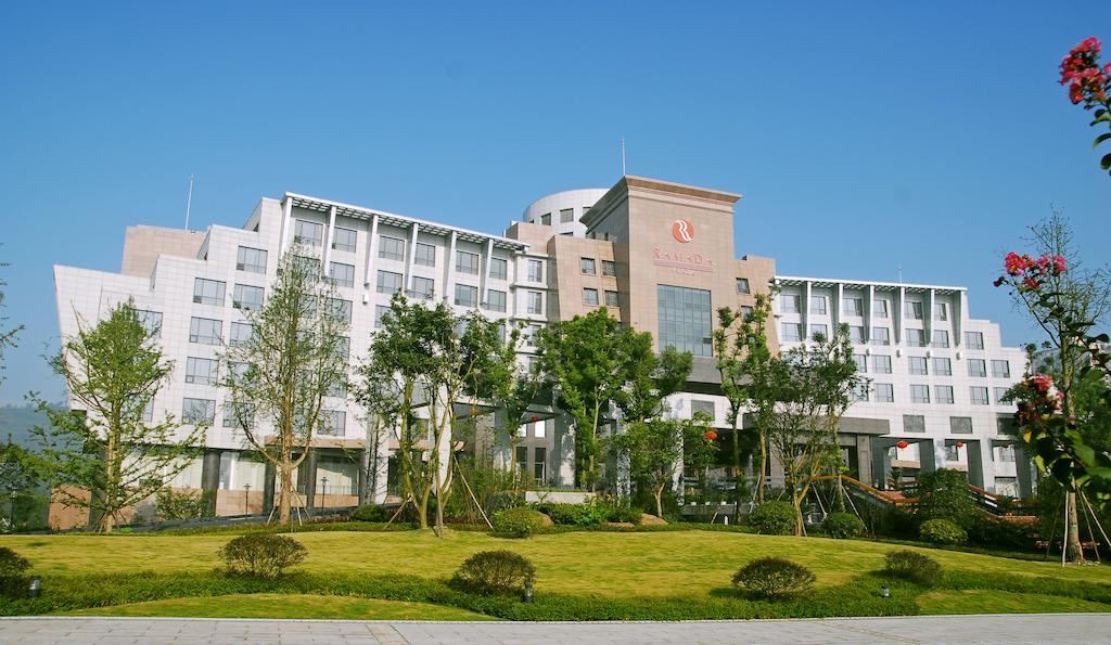 Ramada Plaza By Wyndham Chongqing West Hotel Exterior photo